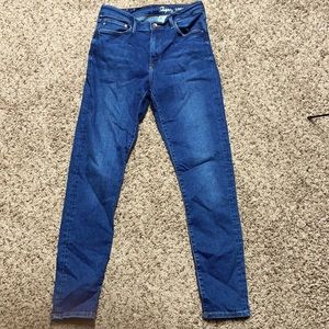 Shaping and Demin Jeans